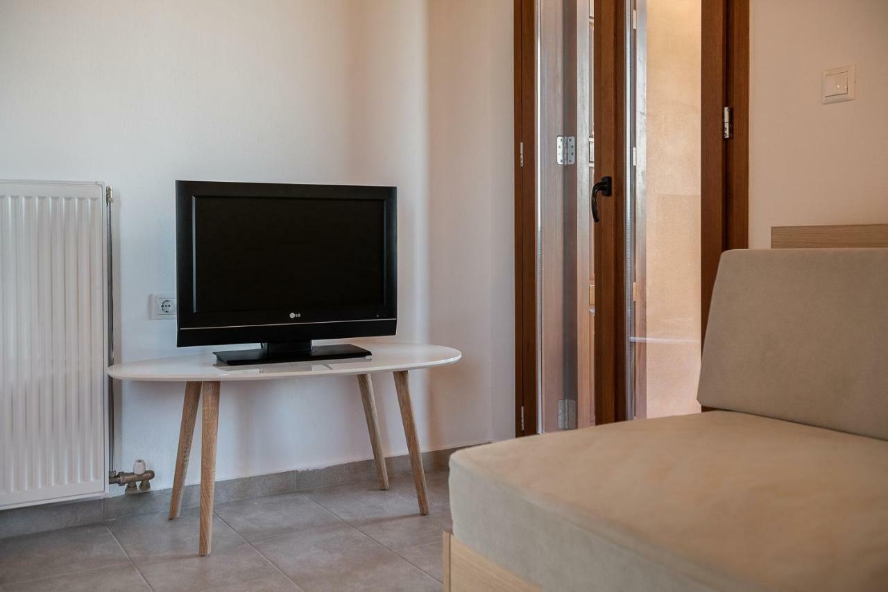 Androulakis Apartments Gerani  Eksteriør bilde